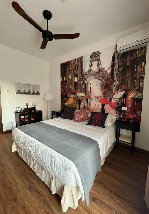 Guest House Le Gemelle Vagabonde Φιουμιτσίνο Εξωτερικό φωτογραφία